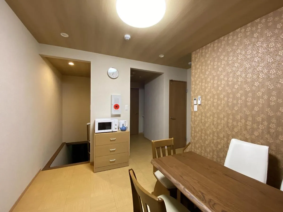 Wutong-40 Minutes Direct To Kansai Airport And 5 Minute Walk To Jr Or Subway Or Nankai Line And 1 Minute To Tsutenkaku The Landmark Of Osaka And Many Japanese Bistros Nearby Apartman